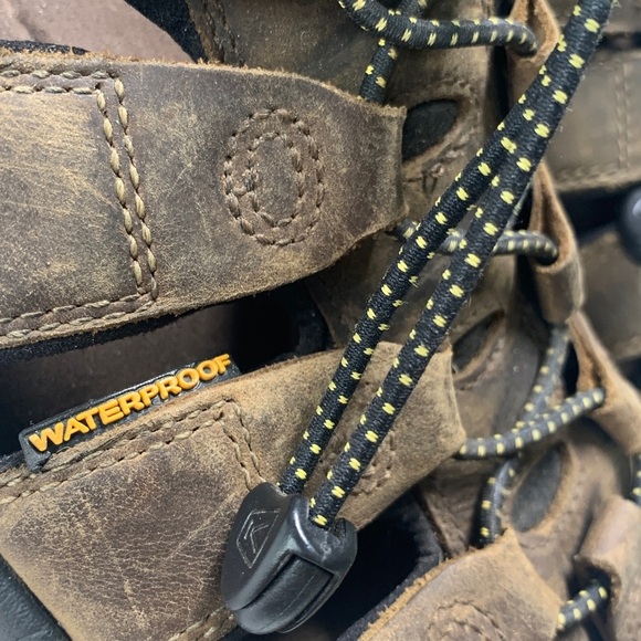 Keen Newport leather sandal size 11.5 main image 6